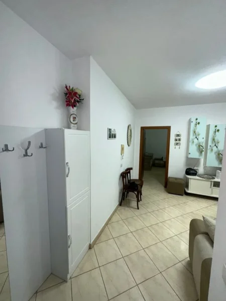 Durres, shes apartament 1+1+Ballkon Kati 5, 56 m² 63.999 € (Zona Policia, Durrës)