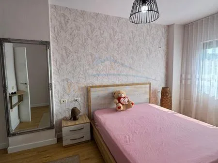 Tirane, shitet apartament 2+1+2+Ballkon Kati 5, 88 m² 127.000 € (Misto Mame)