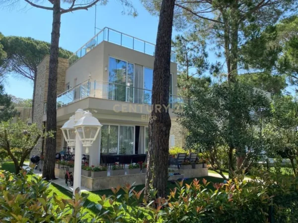 Gjiri Lalezit | Hamallaj, shitet Vile Kati 1, 280 m² 750.000 € (Kompleksi Lura 3 ne gjirin e lalzit)