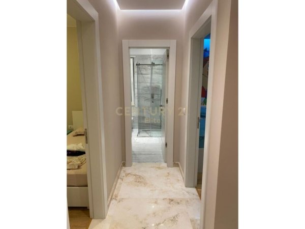 Gjiri Lalezit | Hamallaj, shitet Vile Kati 1, 280 m² 750.000 € (Kompleksi Lura 3 ne gjirin e lalzit)