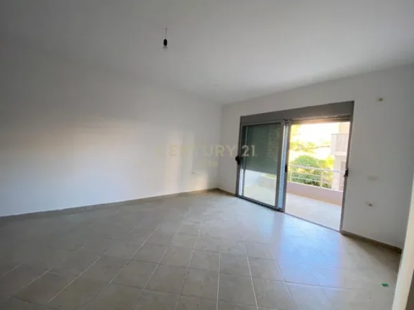 Sarande, shitet 2+1 Kati 3, 93 m² 110.000 € (Rruga e Pestë, Sarandë)