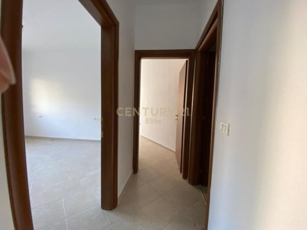Sarande, shitet 2+1 Kati 3, 93 m² 110.000 € (Rruga e Pestë, Sarandë)