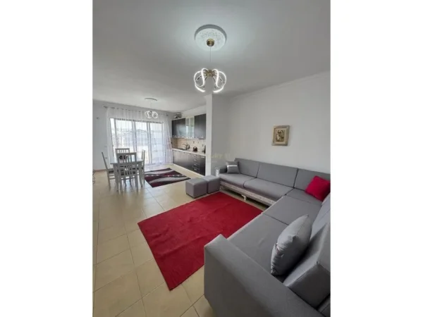 Tirane, shitet apartament 2+1 Kati 4, 96 m² 129.000 € (Fresk)