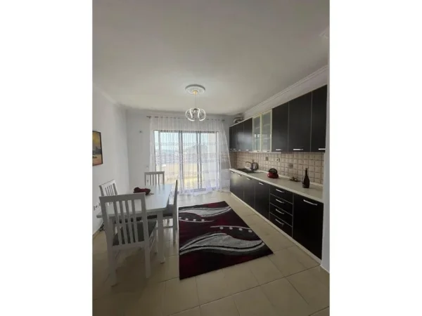 Tirane, shitet apartament 2+1 Kati 4, 96 m² 129.000 € (Fresk)