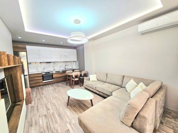 Tirane, jepet me qera apartament 2+1+Aneks+Ballkon Kati 5, 116 m² 800 € (Stacioni i Trenit , Hipoteka)