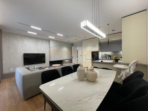 Tirane, shitet apartament 2+1+Ballkon Kati 1, 120 m² 369.000 € (LIQENI I THATE)