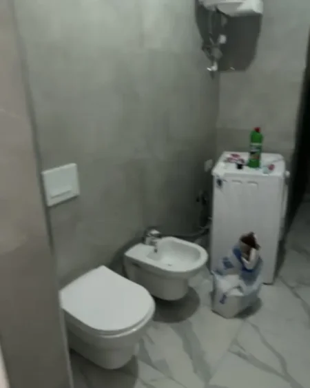 Tirane, jepet me qera apartament 2+1 Kati 3, 97 m² 530 € 