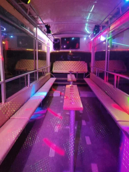 Durres, shitet party bus, nafte, e bardhë, manuale