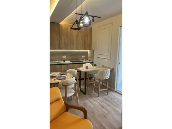 Durres, shitet apartament 2+1+Aneks+Ballkon Kati 6, 106 m² 145.000 € 