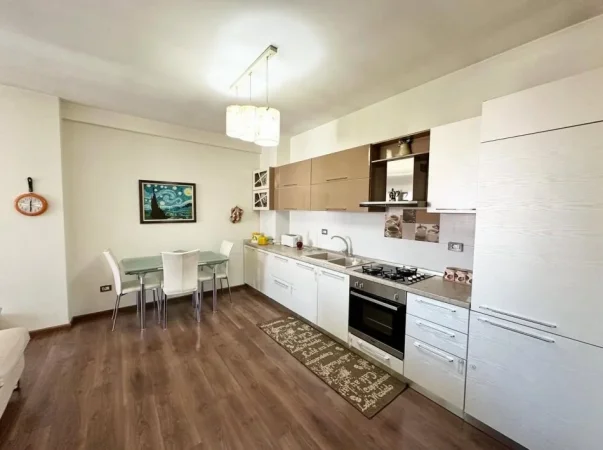 Tirane, shitet apartament 2+1 Kati 3, 88 m² 132.000 € (Tek Fabrika e Miellit)