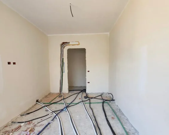 SHITET :✅️ ULTRA 🏘 Apartament 2+1+2wc & 2 Ballkone + Garderobë (📍Kompleksi Kika 3 ) 💫 - Komuna Parisit 120 m² Çmimi 312,000€ 🧭`