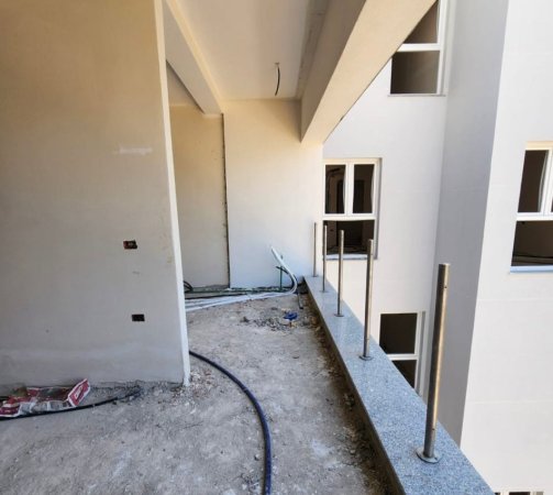 SHITET :✅️ ULTRA 🏘 Apartament 2+1+2wc & 2 Ballkone + Garderobë (📍Kompleksi Kika 3 ) 💫 - Komuna Parisit 120 m² Çmimi 330K. 🧭`