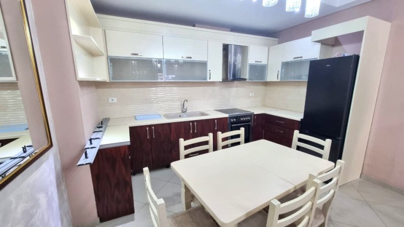 Jepet me Qera Super Apartamenti 2+1 ne Astir, Kati 6, 100 m² 500 €uro