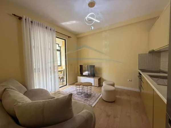 Tirane, shitet apartament 1+1 Kati 4, 61 m² 89.000 € (NELA 6)