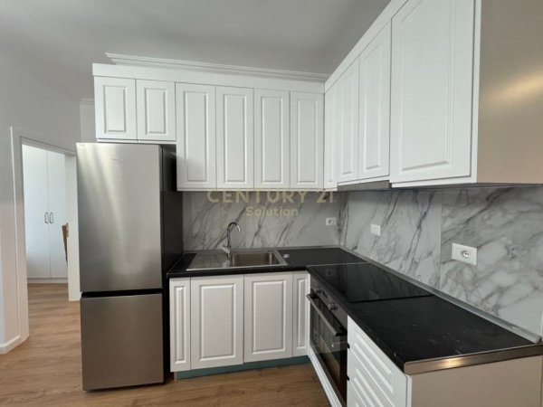 Tirane, jepet me qera apartament 1+1 Kati 3, 60 m² 500 € (Rr. Ndre Mjeda)