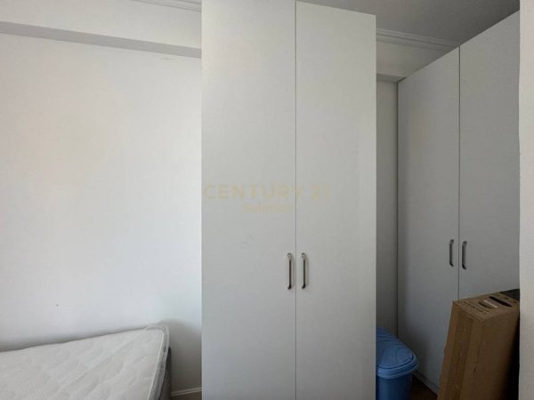 Tirane, jepet me qera apartament 1+1 Kati 3, 60 m² 500 € (Rr. Ndre Mjeda)