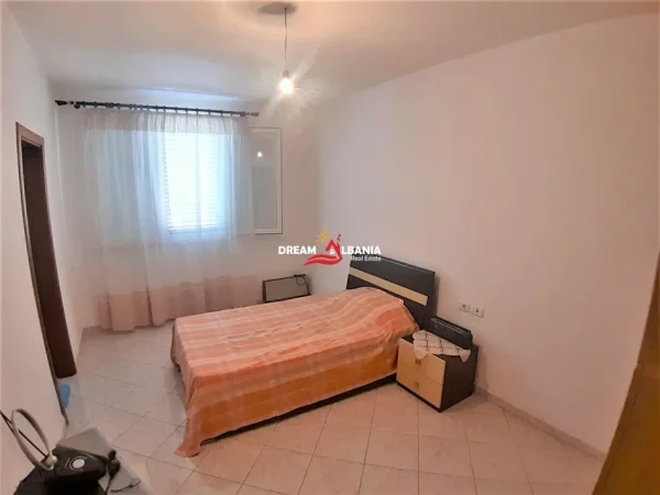 Tirane, jepet me qera apartament 3+1 , 154 m² 700 € (prane vilave Gjermane)