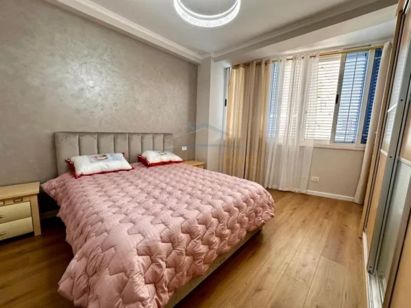 Tirane, shes apartament 1+1 Kati 1, 76 m² 140.000 € 