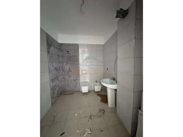 0683487469 Tirane, shitet apartament 1+1 Kati 10, 73 m² 159.000 € (ZOGU I ZI)