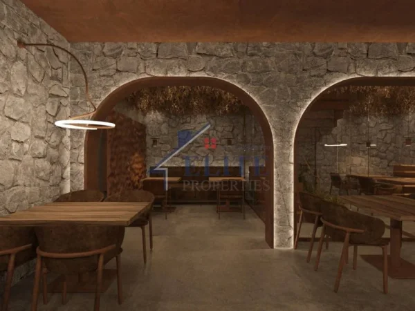 Korce, shitet hotel Kati 3, 411 m² 650.000 € (Korce)