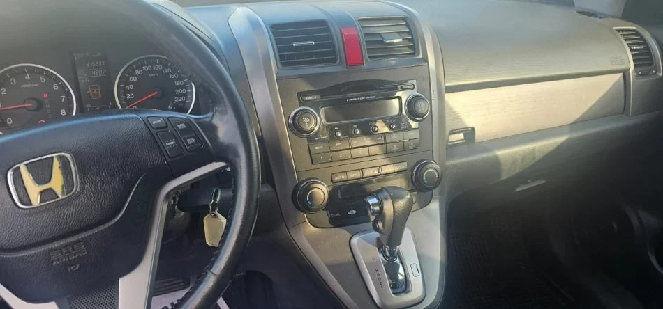 Vlore, shitet SUV SUPER OKAZION HONDA CR-V Benzin+Gaz, gri e erret automatik Kondicioner 315.000 km 5.300 €