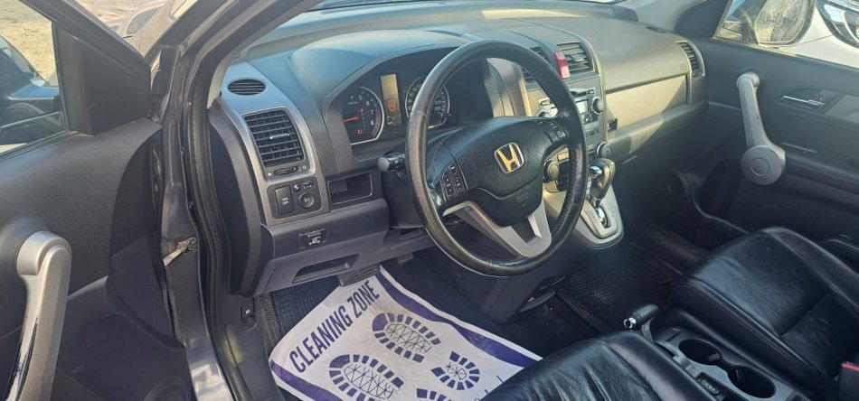 Vlore, shitet SUV SUPER OKAZION HONDA CR-V Benzin+Gaz, gri e erret automatik Kondicioner 315.000 km 5.300 €