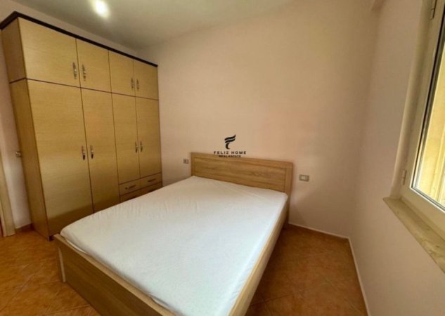 Tirane, jepet me qera apartament 1+1 Kati 5, 65 m² 500 € (HOTEL HILTON)