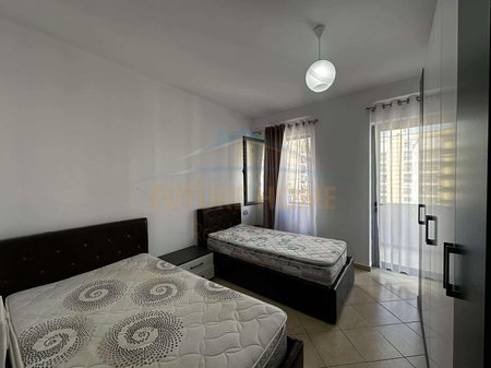 Tirane, jepet me qera apartament 1+1 Kati 6, 70 m² 400 € 