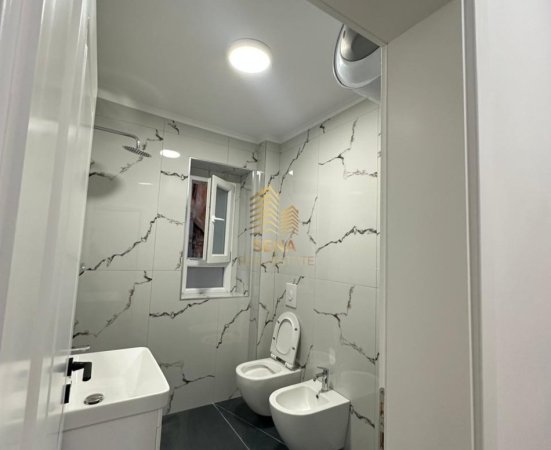 Tirane, shitet apartament 1+1 Kati 3, 55 m² 153.000 € (prane Ministrise se Drejtesise)