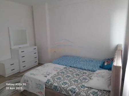 Tirane, jepet me qera apartament 2+1 Kati 2, 90 m² 500 € 
