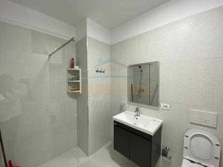 Tirane, jepet me qera apartament 2+1+Ballkon Kati 1, 120 m² 750 € (Tregu Elektrik)