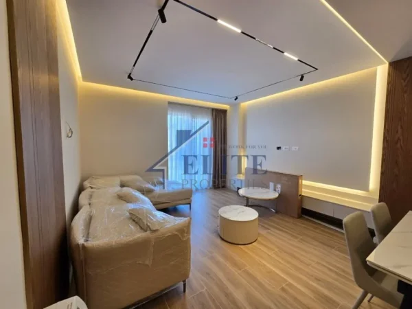 Tirane, jepet me qera apartament 1+1+Ballkon Kati 2, 75 m² 650 € (Astir)