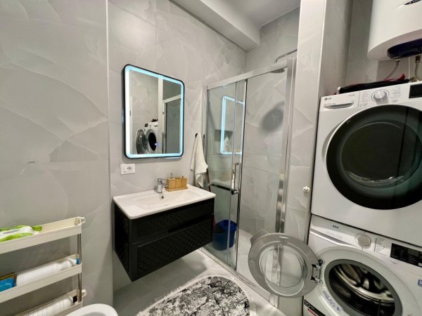 Tirane, jepet me qera apartament 2+1+Ballkon Kati 4, 86 m² 550 € (Rruga Pasho Hysa)