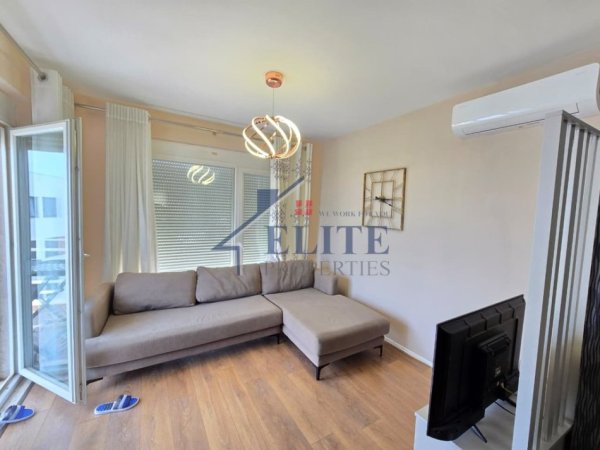 Tirane, jepet me qera apartament 2+1+Ballkon Kati 2, 100 m² 650 € (Kodra e Diellit)