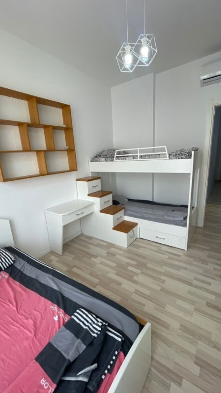 Tirane, jepet me qera apartament 2+1 Kati 7, 122 m² 1.300 € (Delijorgj)