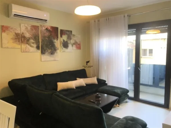 Tirane, jepet me qera apartament 2+1 Kati 4, 96 m² 1.000 € (STADIUMI DINAMO)