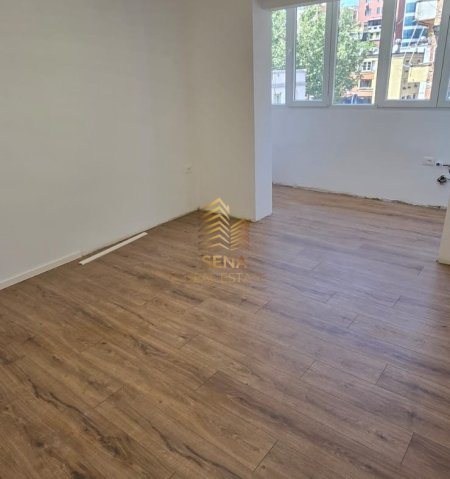 Tirane, shitet apartament 2+1+Ballkon Kati 4, 64 m² 169.000 € (Rruga e Kavajes, Prane Ambulances Nr.9)