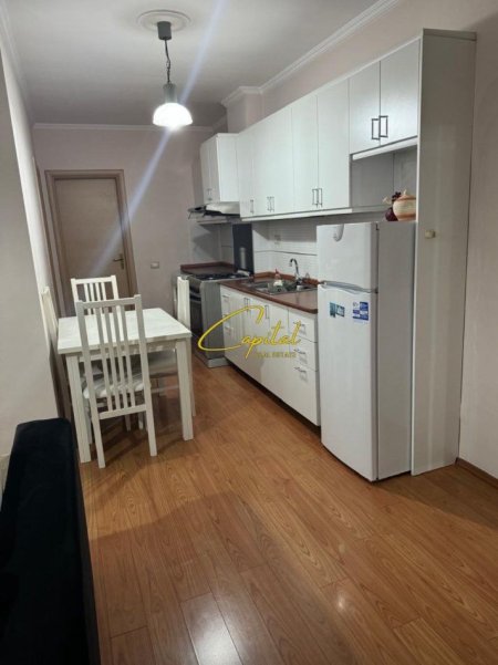 Tirane, jepet me qera apartament 1+1 Kati 6, 70 m² 560 € (21 DHJETORI)