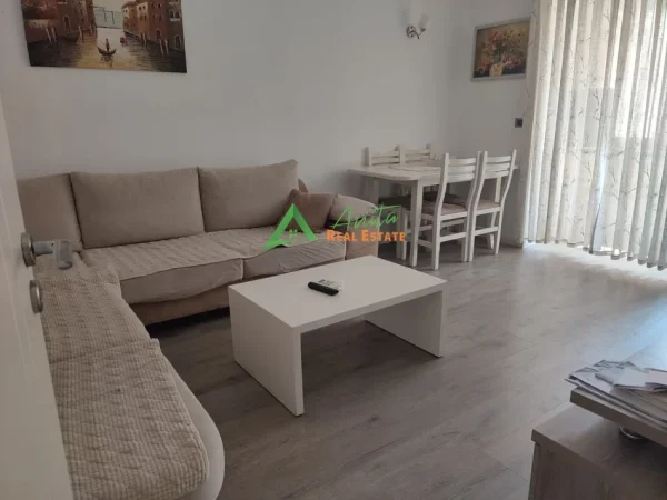 Tirane, shitet apartament 2+1+Ballkon Kati 3, 58 m² 140.000 € (Vasil Shanto)
