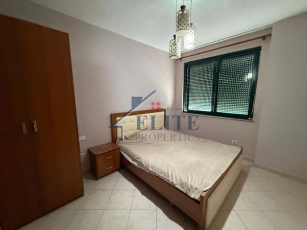 Tirane, jepet me qera apartament 1+1 Kati 11, 65 m² 550 € (Ish Ekspozita)