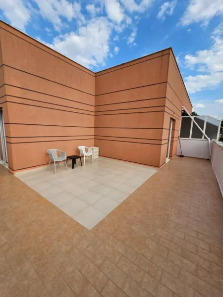 Tirane, jap me qera apartament+verande | Penthouse 2+1+Aneks+Ballkon Kati 6, 145 m² 500 €