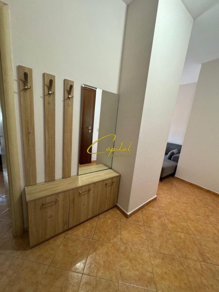 Tirane, jepet me qera apartament 1+1 Kati 5, 70 m² 500 € (VASIL SHANTO)