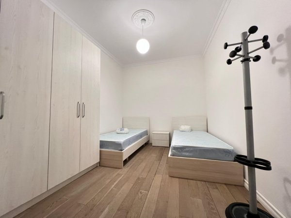 Tirane, jepet me qera apartament 2+1 Kati 5, 50.000 € 