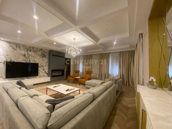 Tirane, shes VILE ME PISHINE , 1.000 m² 2.300.000 € (Qendra Tregetare TEG)