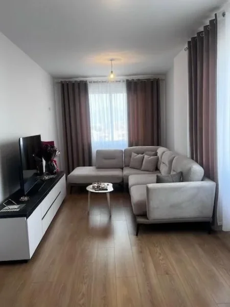 Tirane, shitet apartament 1+1+Ballkon Kati 8, 70 m² 135.000 € (ASTIR)