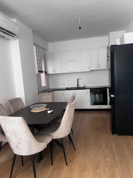 Tirane, shitet apartament 1+1+Ballkon Kati 8, 70 m² 135.000 € (ASTIR)