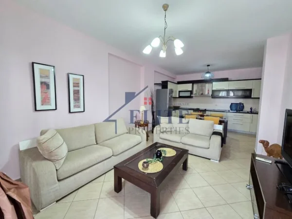 Tirane, jepet me qera apartament 2+1+Ballkon Kati 3, 105 m² 550 € (Astir)