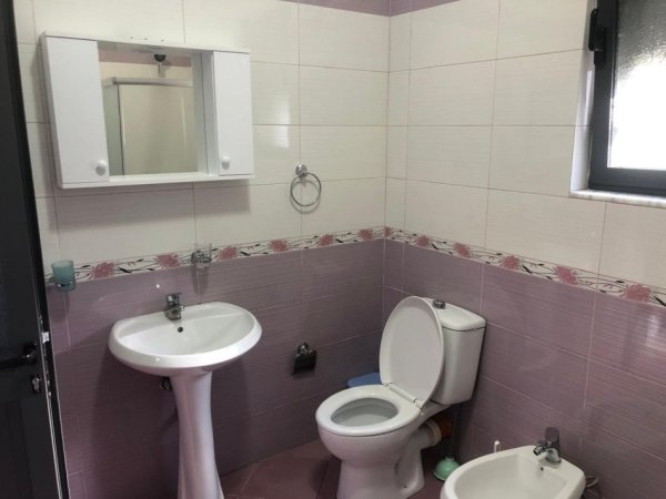 Apartament me Qera 2+1,Mobiluar, 650 E, në Don Bosko- Tiranë