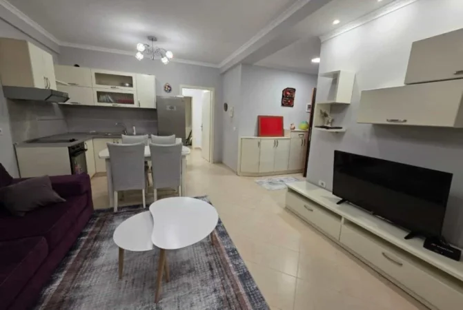 Tirane, jepet me qera apartament 2+1+Ballkon Kati 8, 95 m² 699.523.604 € (3 deshmoret)