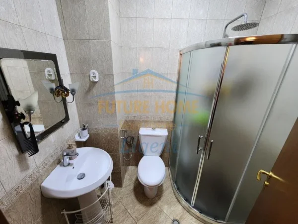 Tirane, shitet apartament 2+1+Ballkon Kati 3, 240 m² 400.000 € 